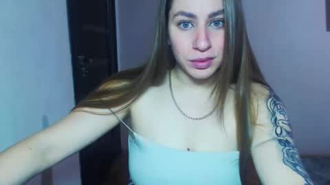 Yuliia online show from 10/22/25, 05:52
