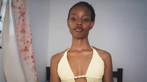 sexyzuriel online show from 02/16/26, 04:41