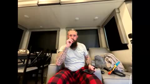 Snapshot of sga20233 chatting on 03/02/25, 05:04 sga20233 online show from 03/02/25, 05:04