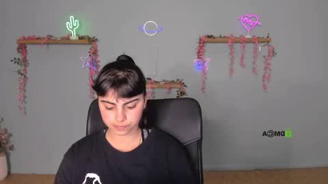 shadow_kiss online show from 05/08/26, 03:06