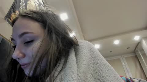 shadow_raffi online show from 12/18/24, 02:49