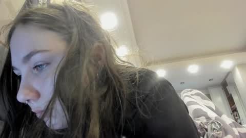 shadow_raffi online show from 01/25/25, 11:55