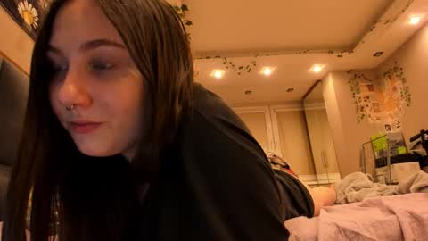 shadow_raffi online show from 09/28/25, 02:39