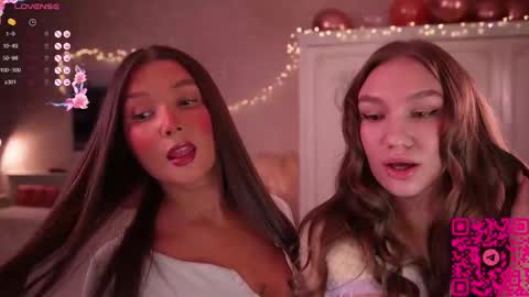 Sindy and Nancy  Next stream 1 December  online show from 01/17/26, 01:16