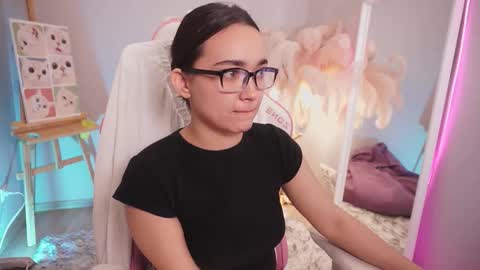 Lily  online show from 10/30/25, 06:48