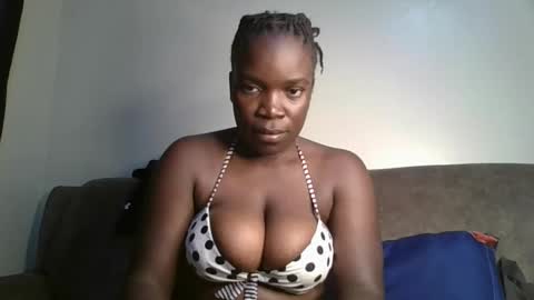 Snapshot of shadowsweet34 chatting on 03/02/26, 05:08 val online show from 03/02/26, 05:08