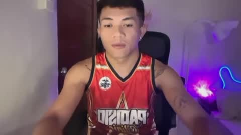 shake_raytow34 online show from 06/06/26, 02:22