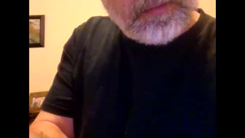 Snapshot of shakeyman889 chatting on 12/02/24, 04:31 shakeyman889 online show from 12/02/24, 04:31