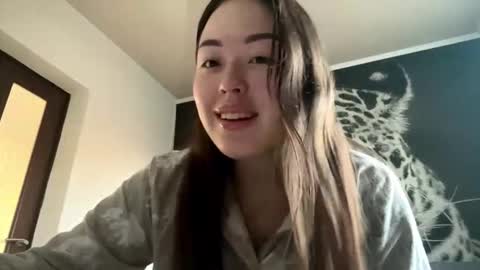 Hana online show from 11/19/25, 03:06