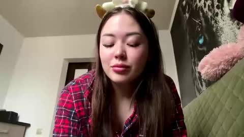 Hana online show from 12/19/25, 03:57