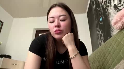 Hana online show from 12/21/25, 04:41