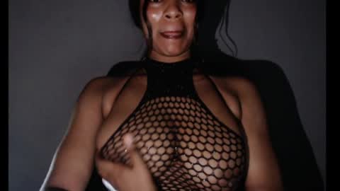 Snapshot of shallie_x chatting on 05/25/26, 03:51 ESTHER online show from 05/25/26, 03:51