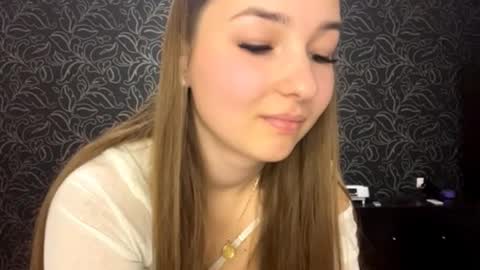 Iris online show from 11/25/25, 08:20