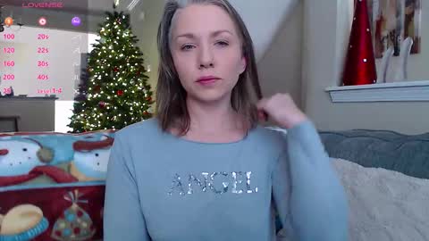 Shalynn online show from 12/15/25, 05:06