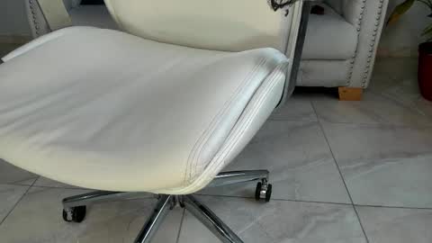 Snapshot of shanabellucy chatting on 03/03/25, 10:42 onlyfans shanabellucy online show from 03/03/25, 10:42