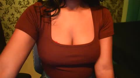 Snapshot of shanaya_indian chatting on 02/16/25, 03:16 shanaya indian online show from 02/16/25, 03:16