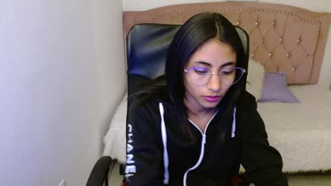 shanelle online show from 01/31/25, 09:16