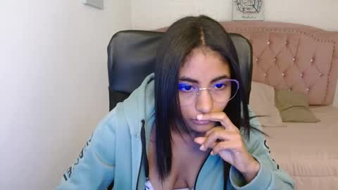 shanelle online show from 03/11/25, 06:10