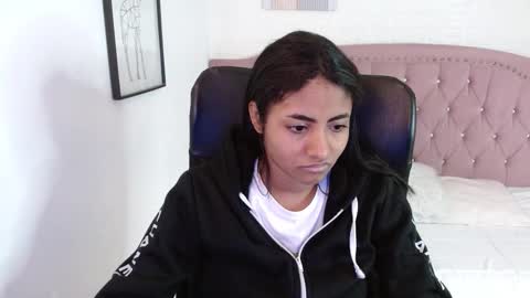 shanelle online show from 11/01/25, 03:08