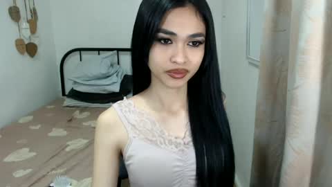 Snapshot of shanegreents chatting on 07/10/26, 04:39 bini aiah online show from 07/10/26, 04:39