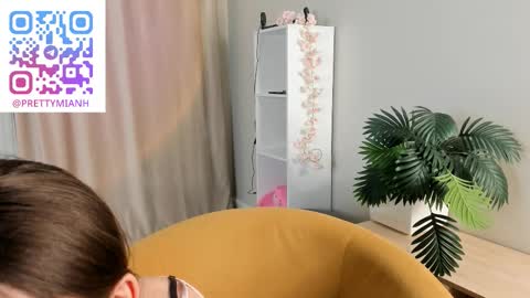 me name is Mia online show from 03/04/26, 07:20