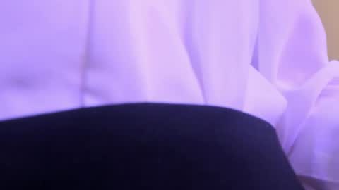 me name is Mia online show from 04/16/26, 09:39