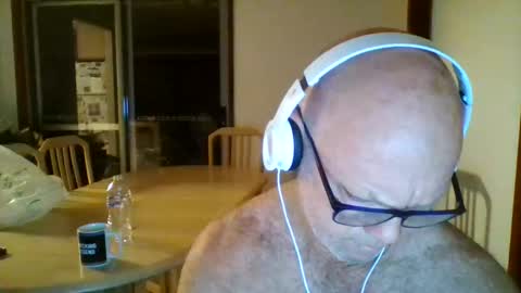 Snapshot of shaneo781570 chatting on 04/12/26, 05:18 shaneo781570 online show from 04/12/26, 05:18