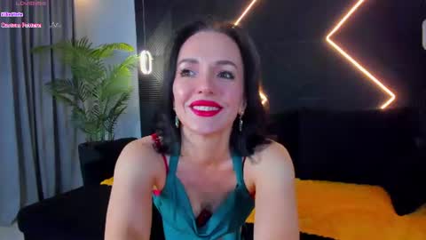 Snapshot of shanita_aura chatting on 07/05/26, 03:19 Hi Im Shanita or Mistress online show from 07/05/26, 03:19