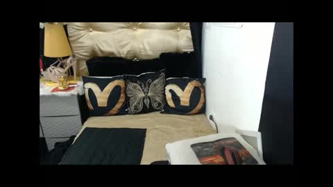 shanleehotcreammy online show from 12/16/25, 11:43