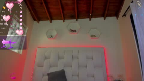 Shana online show from 02/17/25, 03:09