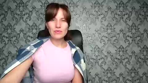 Shannen online show from 11/24/25, 06:02