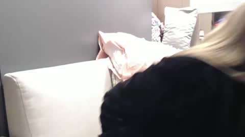 Shannon07 online show from 12/27/24, 01:22