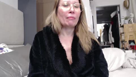 Shannon07 online show from 01/21/25, 02:05