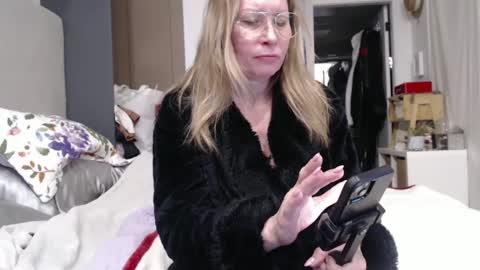 Shannon07 online show from 02/15/25, 02:33