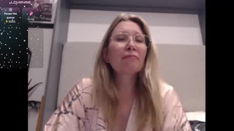 Shannon07 online show from 11/10/25, 01:37