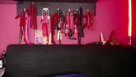 Snapshot of shannon_queen_ chatting on 07/26/26, 02:31 Shannon online show from 07/26/26, 02:31