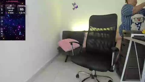 Snapshot of shannonbbw chatting on 01/16/25, 11:27 SHANNONBBW online show from 01/16/25, 11:27