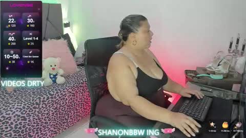 Snapshot of shannonbbw chatting on 10/23/25, 03:44 SHANNONBBW online show from 10/23/25, 03:44