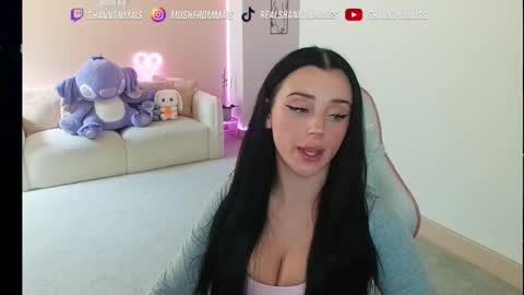 Shanmais online show from 09/30/25, 10:09