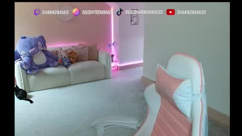 Shanmais online show from 10/23/25, 11:31