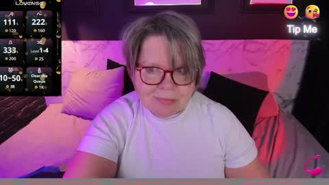 Shannon online show from 12/20/25, 07:04