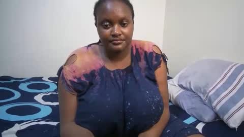 shanny_123 online show from 02/25/26, 10:03