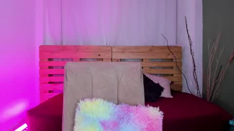 Shantal online show from 05/12/26, 12:24