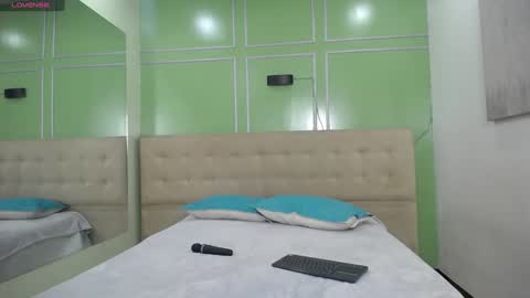 Snapshot of shanon_mature_ chatting on 01/13/25, 11:17 Shanon online show from 01/13/25, 11:17