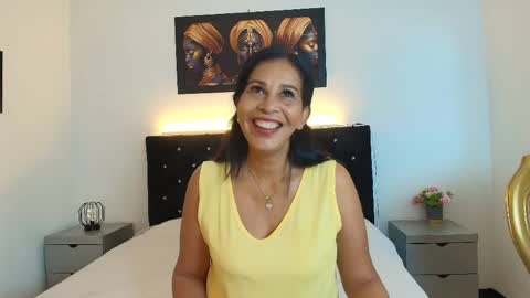 Snapshot of shanon_mature_ chatting on 05/27/26, 07:44 Shanon online show from 05/27/26, 07:44