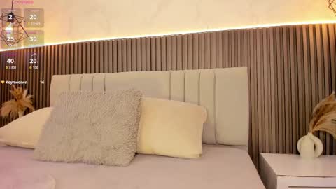 SHANON online show from 10/10/25, 07:24