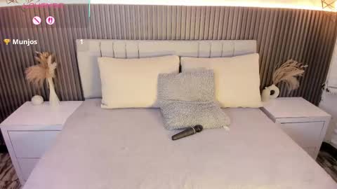 SHANON online show from 10/14/25, 07:14