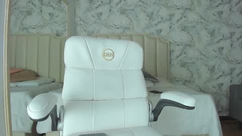 Shantal online show from 02/12/26, 10:32