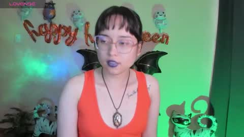 Cat-FOLLOWME and we talk IGshantal cerezo online show from 10/17/25, 08:11