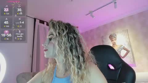 Snapshot of shantalll__ chatting on 05/09/26, 11:04 Shantal online show from 05/09/26, 11:04